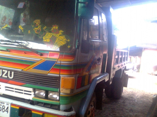 ขายรถดั้มหกล้ออีซูสุร็อคกีื้ 175ราคา 790000บาท