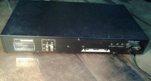 ขายeqบ้านของkenwoodกับตัวแต่งเสียงdslปรับแต่งเสียงและตัวมิกไมค์เอคโค่