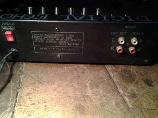 ขายeqบ้านของkenwoodกับตัวแต่งเสียงdslปรับแต่งเสียงและตัวมิกไมค์เอคโค่