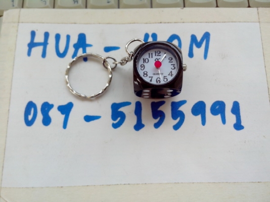 ขาย นาฬิกาลูกเต๋าจิ๋ว คะ