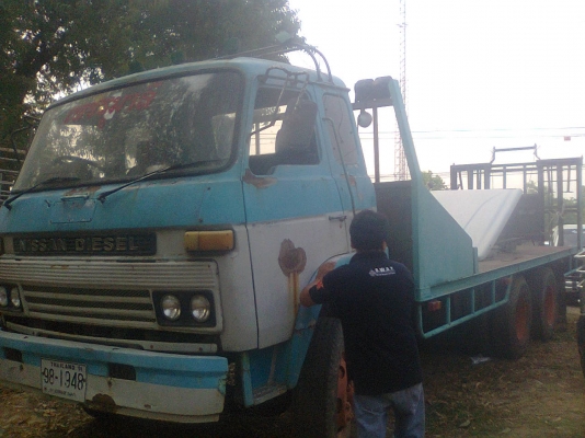 ขายเทเลอร์สิบล้อหางปลาขึ้นรถเกี่ยว ราคา 420000 พร้อมเครื่องTD6 อีกหนึ่งเครื่อง