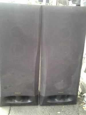 ขายเครื่องเสียงคอมโปpanasonic อัดmdกับลำโพงคู่ใหญ่panasonicแยกขายครับ