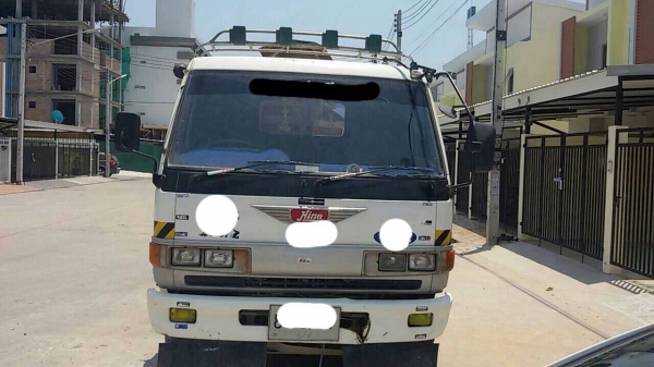 รถโม่ปูน6ล้อ ขนาด3คิว