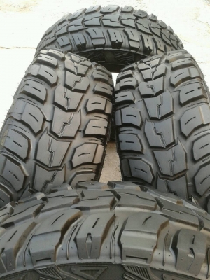 ขายยางMUD 285/75R16 ปี12 สวยๆ