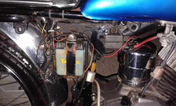 ขาย Kawasaki KH100C เดิมๆสภาพสวยแท้ทั้งคันราคา 25000 บาทครับ