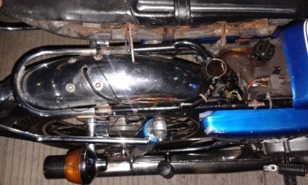 ขาย Kawasaki KH100C เดิมๆสภาพสวยแท้ทั้งคันราคา 25000 บาทครับ