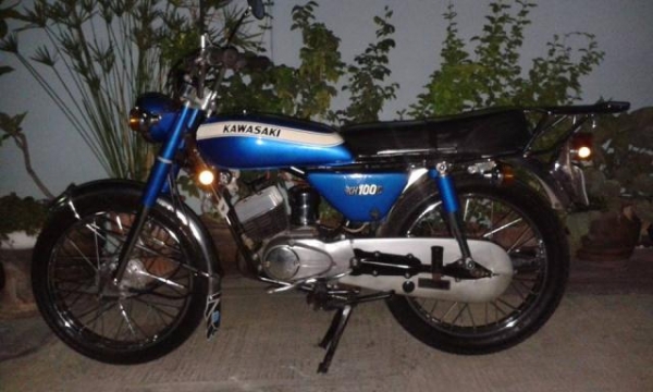 ขาย Kawasaki KH100C เดิมๆสภาพสวยแท้ทั้งคันราคา 25000 บาทครับ