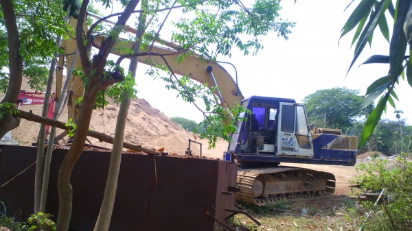 รถแบคโฮ โกเบลโก้ SK200 มาส ทู ติดหัวแย๊กซ์ เจ้าของดูแลดีมาก