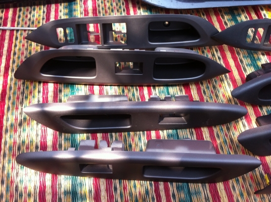 ขายอะไหล่วีออส  นิดหน่อยครับ