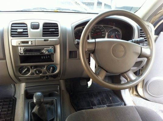 ขายisuzu d max hilander 4dr