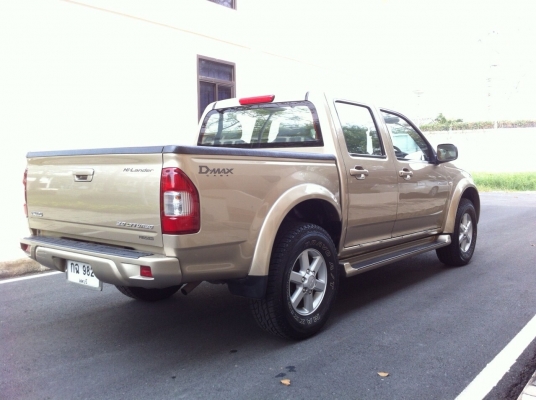 ขายisuzu d max hilander 4dr