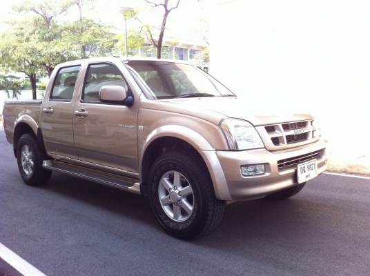 ขายisuzu d max hilander 4dr