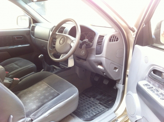 ขายisuzu d max hilander 4dr