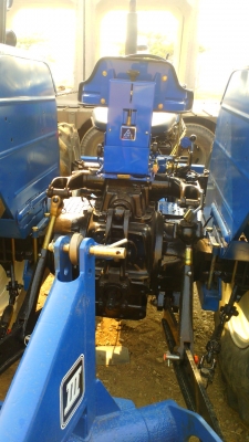 รถไถ ฟอส 6610 โฟว์วีล รุ่นท๊อป รถเก็บสวยใหม่ทั้งคัน ชอบราคาเท่าไร ต่อรองกันได้ครับ