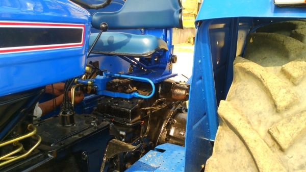 รถไถ ฟอส 6610 โฟว์วีล รุ่นท๊อป รถเก็บสวยใหม่ทั้งคัน ชอบราคาเท่าไร ต่อรองกันได้ครับ