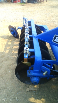 รถไถ ฟอส 6610 โฟว์วีล รุ่นท๊อป รถเก็บสวยใหม่ทั้งคัน ชอบราคาเท่าไร ต่อรองกันได้ครับ