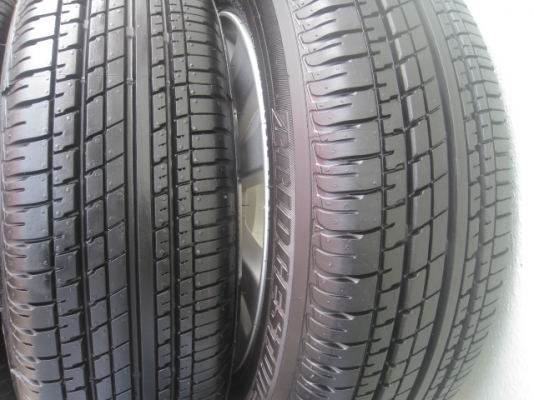 ขายล้อแม็กป้ายแดง Honda city 15"x5.5" et45 4รู100 พร้อมยางผลิตสัปดาห์ที่ 37 ปี13 สนใจติดต่อเล็กคลองสามครับ 081-3747940