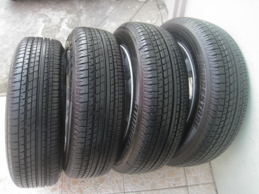 ขายล้อแม็กป้ายแดง Honda city 15"x5.5" et45 4รู100 พร้อมยางผลิตสัปดาห์ที่ 37 ปี13 สนใจติดต่อเล็กคลองสามครับ 081-3747940