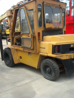 รถ Forkift 4ตันนำเข้าจากญี่ปุ่นซื้อสดและไฟแนนท์