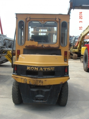 รถ Forkift 4ตันนำเข้าจากญี่ปุ่นซื้อสดและไฟแนนท์