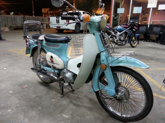 ขาย ฮฮนด้า C90 สีฟ้ารถสภาพสวยพร้อมใช้เครื่อดีควันไม่ขาวทะเบียนพร้อมโอน