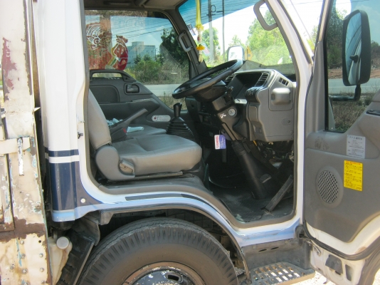 ต้องการด่วน อีซูซุ 6ล้อเล็ก 345000 -ลดกันไปเลย - ทะเบียนเต็ม-ป้ายเล็กเครื่องยนต์คอมมอนเรลแอร์เย็นระบบไฟฟ้าเพาเวอร์ ถุงลมนิรภัย ภายในสวย