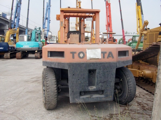 ขายรถยกขนาด 11.5 ตัน เสา 3 เมตร นำเข้าจากญี่ปุ่น