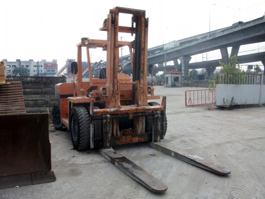 ขายรถยกขนาด 11.5 ตัน เสา 3 เมตร นำเข้าจากญี่ปุ่น