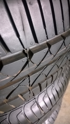 กะทะ + ยาง ใหม่ป้ายแดง 14 เพียง 4200