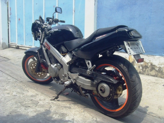 ขาย Honda bros400cc. แต่งนิสหน่อย  เครื่องโคตรดี 23900