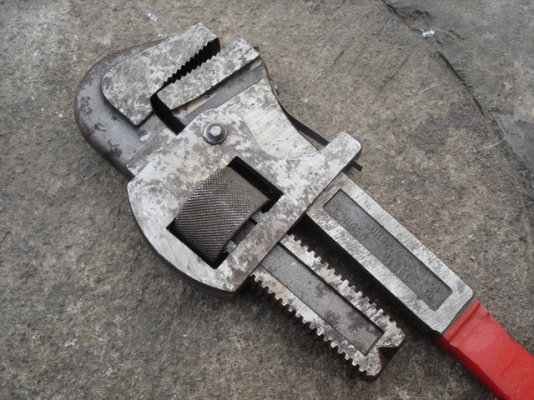 ประแจขาเดี่ยว จับแป๊ป 36 นิ้ว  made in Germany