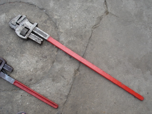 ประแจขาเดี่ยว จับแป๊ป 36 นิ้ว  made in Germany