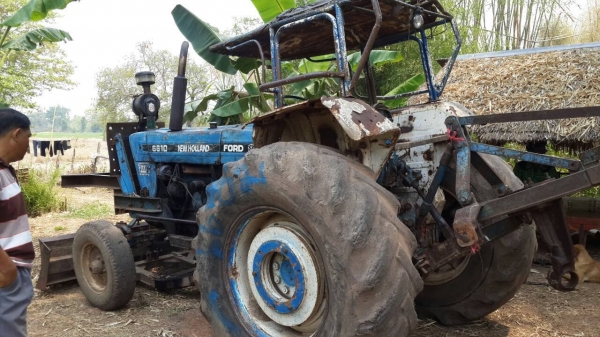 FORD 6600 เครื่อง T5 เล่มทะเบียน หาง3 ดันหน้า FORD 6600 เครื่อง T5 เล่มทะเบียน หาง3 ดันหน้า