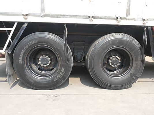 ขาย รถบรรทุกสิบล้อ HINO MEGA FL 212 แรงม้า 3 เพลา 10 ล้อ ยาว 6.20 เมตร จดทะเบียนปี 2548 สภาพสวย สนใจ