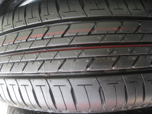 ขายกะทะล้อ new yaris ขอบ14 4รู100 พร้อมยาง ยางผลิตสัปดาห์ที่ 50 ปี13 สนใจติดต่อเล็กคลองสามครับ 081-3747940