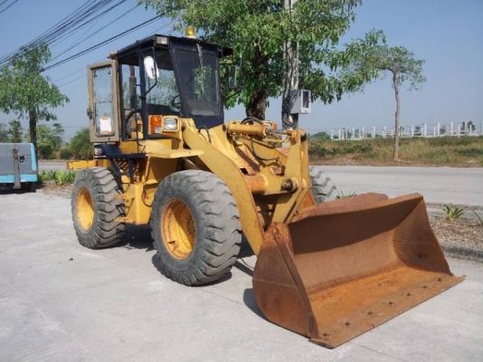ขาย รถตักล้อยาง KOMUTSU WA100-1