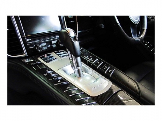 PORSCHE PANAMERA 2011 (S) HYBRID 3.0 V6 F1 PORSCHE PANAMERA 2011 (S) HYBRID 3.0 V6 F1