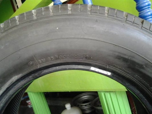 ขายยางกะบะ ขอบ15สภาพดีปีใหม่ 1612