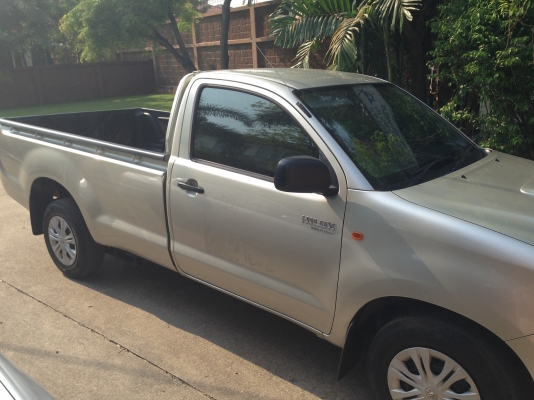ขายดาวน์รถกะบะตอนเดียว Toyota Hilux Vigo 2.5 ปี2013