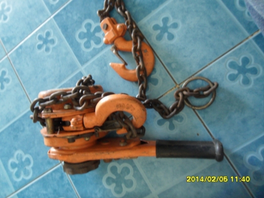 รอกโซ่คันโยก3/4ตันสภาพพร้อมใช้ใช้งานแค่สองครัง