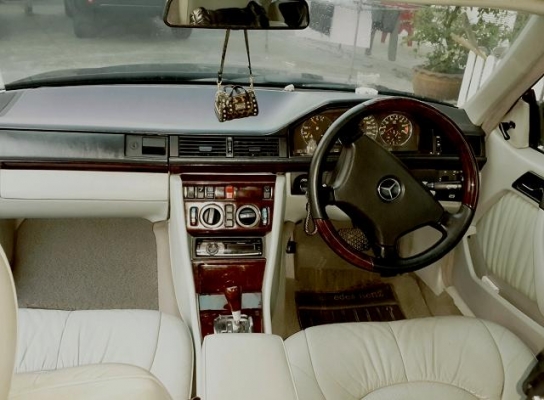 BENZ SPORT 300 CE 2J + GAS LPG รถมือเดียว ราคาถูก