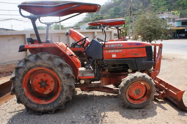 ขายเหมารถแทรกเตอร์3คันรวด