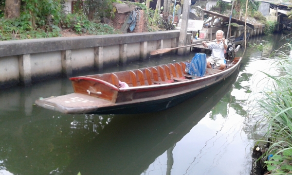 ขายเรือไม้สักขนาด 4 วา พร้อมเครื่องยนต์ติดแก๊ซ เรียบร้อยแล้ว สภาพพร้อมใช้