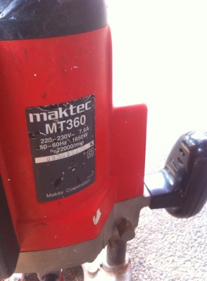 เร้าเตอร์ทำบัว 1/2" maktec Router MT360 อุปกรณ์ครบ เร้าเตอร์ทำบัว 1/2" maktec Router MT360 อุปกรณ์ครบ