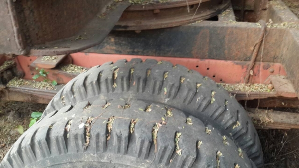 หกล้อ เบ้นซ์ เครื่องดีเซล ๖ สูบ รถมีทะเบียน ชอบราคาเท่าไร ต่อรองกันได้ครับ