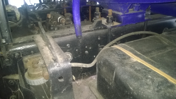 MITSUBISHI FUSO  คุณ สุเทพ จังหวัดศรีษะเกศ มัดจำกลางอากาศแล้วค่ะ