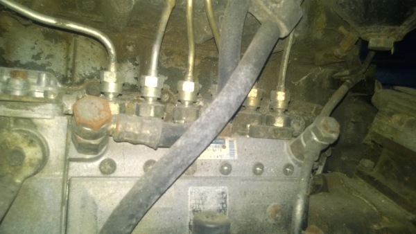 MITSUBISHI FUSO  คุณ สุเทพ จังหวัดศรีษะเกศ มัดจำกลางอากาศแล้วค่ะ