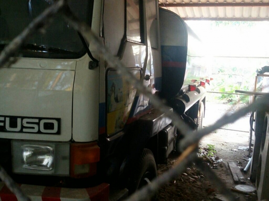 MITSUBISHI FUSO  คุณ สุเทพ จังหวัดศรีษะเกศ มัดจำกลางอากาศแล้วค่ะ