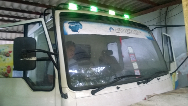 MITSUBISHI FUSO  คุณ สุเทพ จังหวัดศรีษะเกศ มัดจำกลางอากาศแล้วค่ะ