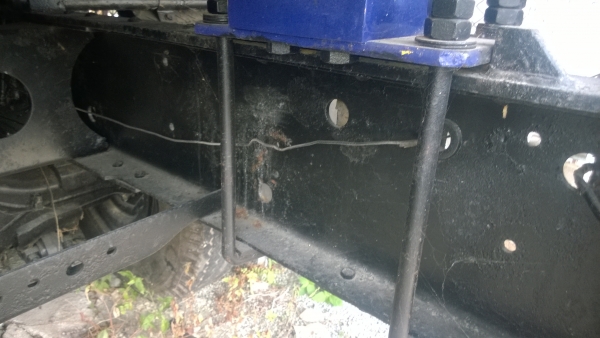 MITSUBISHI FUSO  คุณ สุเทพ จังหวัดศรีษะเกศ มัดจำกลางอากาศแล้วค่ะ